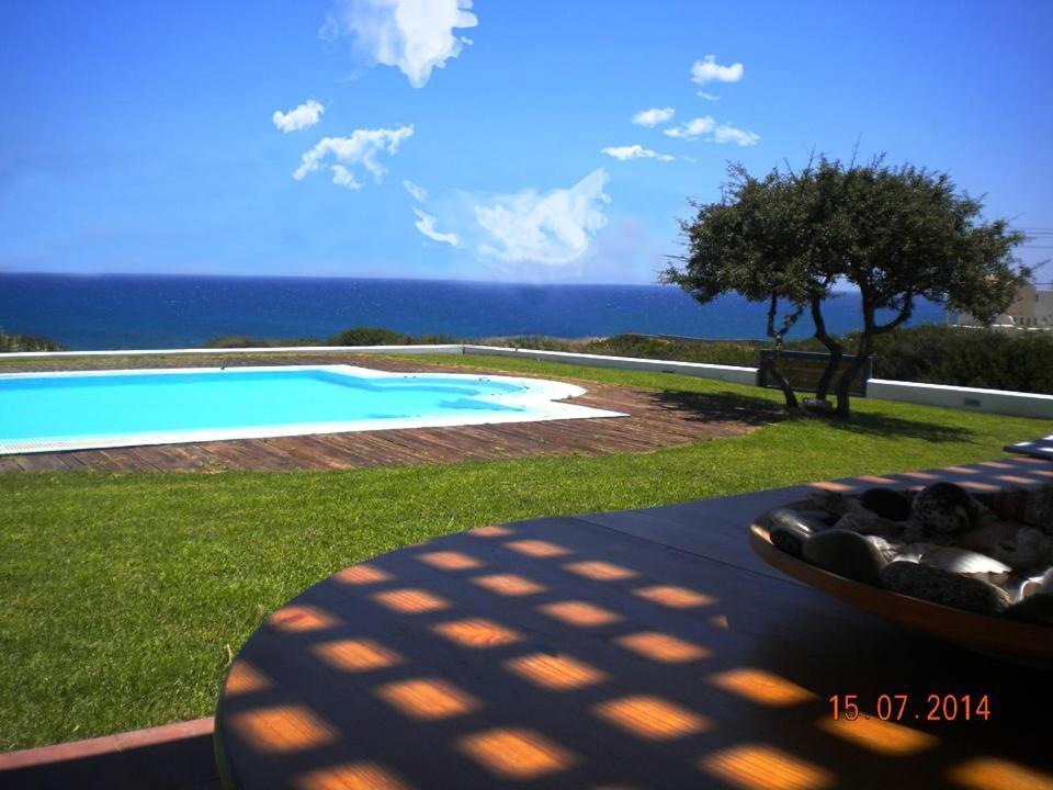 Cristelia Seafront & Pool Villa ลาคาเนีย ภายนอก รูปภาพ