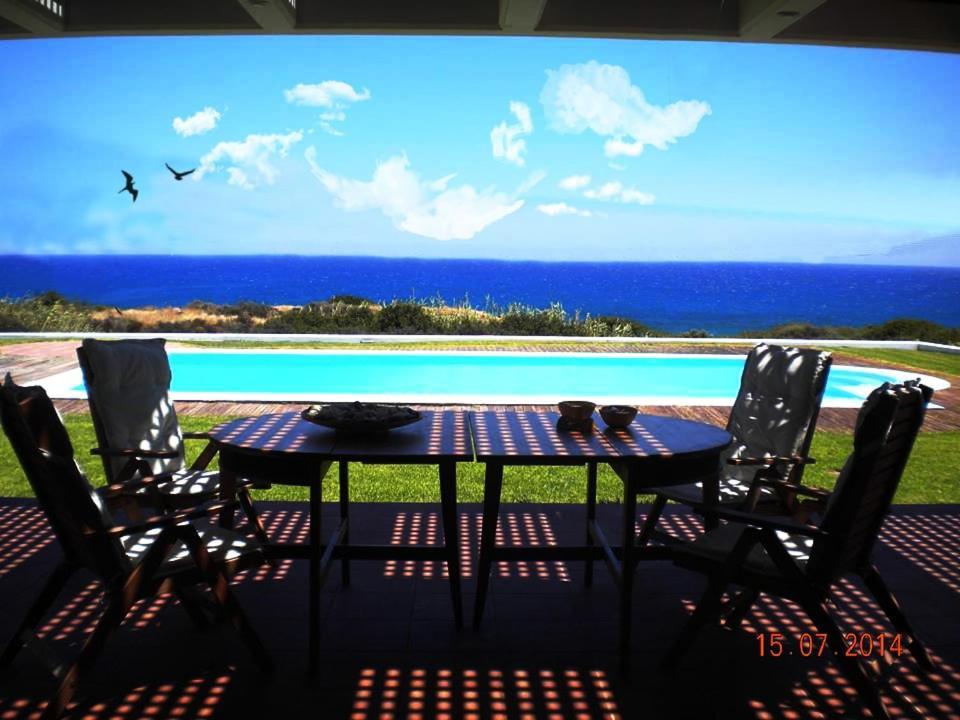 Cristelia Seafront & Pool Villa ลาคาเนีย ภายนอก รูปภาพ